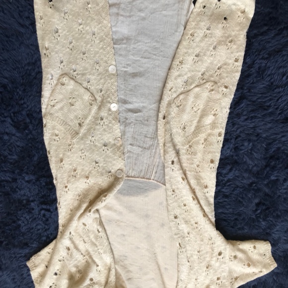 Boho Casual cardigan Short Sleeve Ivory with Chiffon Duster Back Panel - Picture 2 of 8